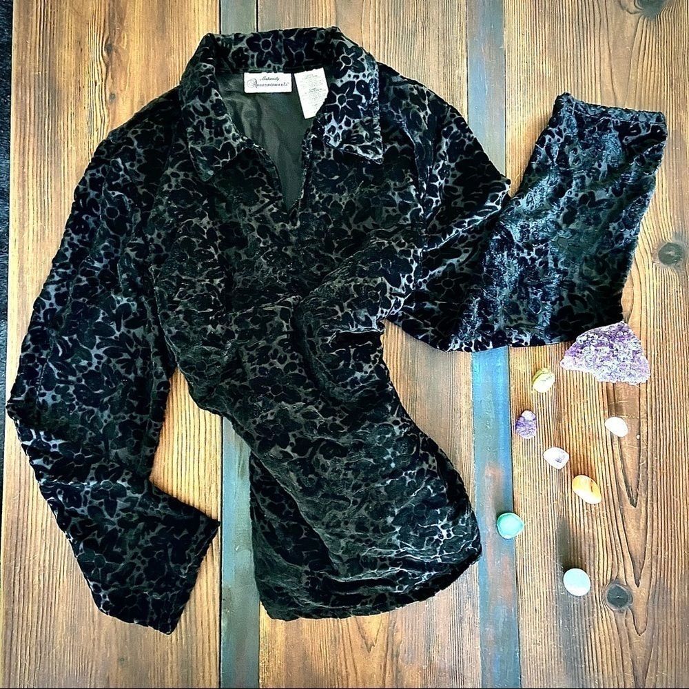 Announcements Maternity Long Sleeve Blouse